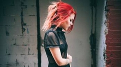 Hair How-To: Knotted Bun