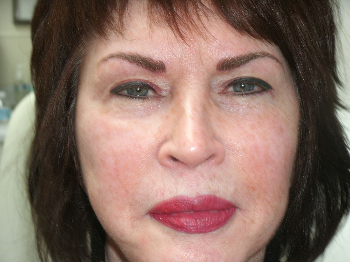  Professional Permanent Eyebrows near Eau Claire, WI